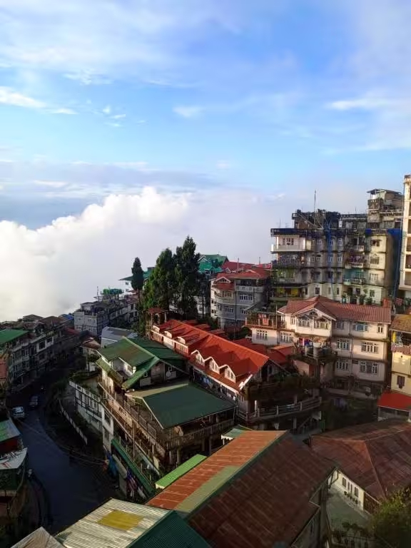 Arjay Valley, Pure Veg Luxury Hotel Near Darjeeling station