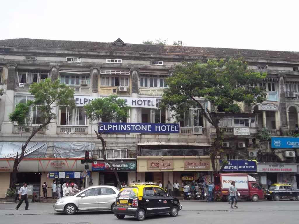 Elphinstone Hotel